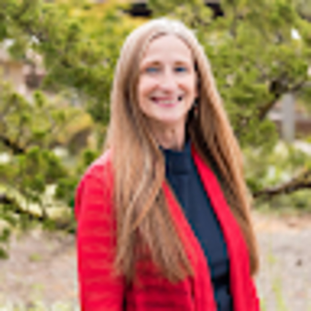 Meet your Posher, Petrina